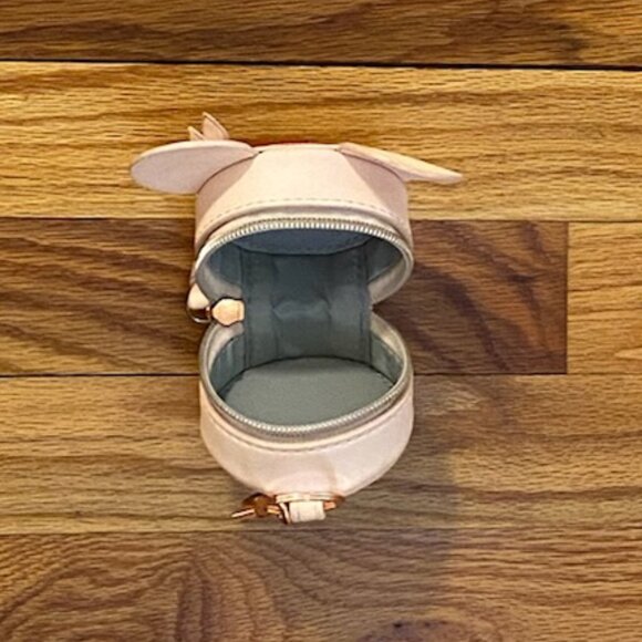 Pacifier Case with Clip, Minnie Mouse - Picture 3 of 4